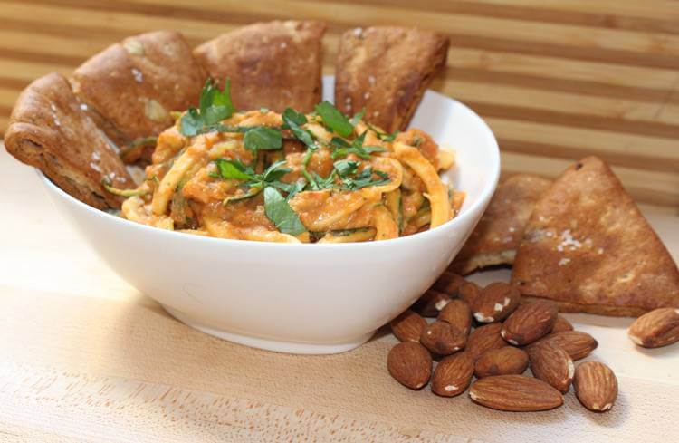 white-bean-romesco-sauce-zucchini-noodles-toasted-pita-points