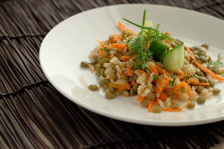 brown-rice-lentil-salad-cucumber-dill