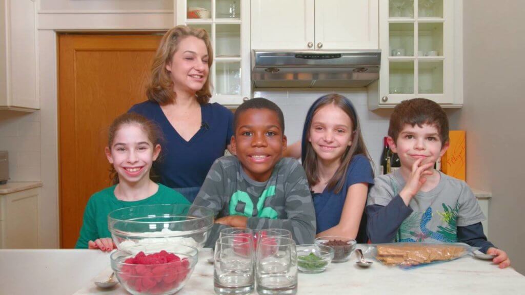 Gellman Girls: Berry Yogurt Parfait