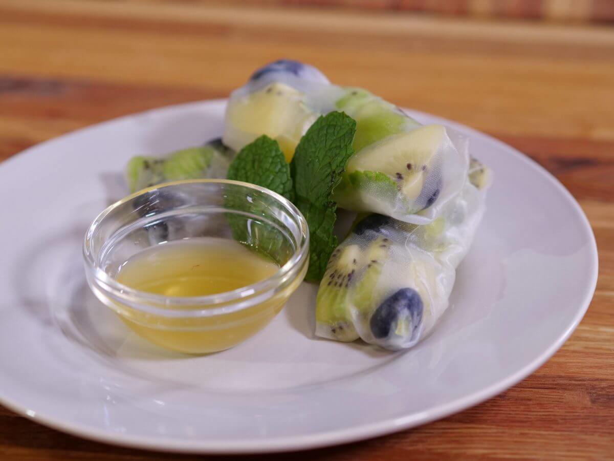 fruit rice paper roll ups
