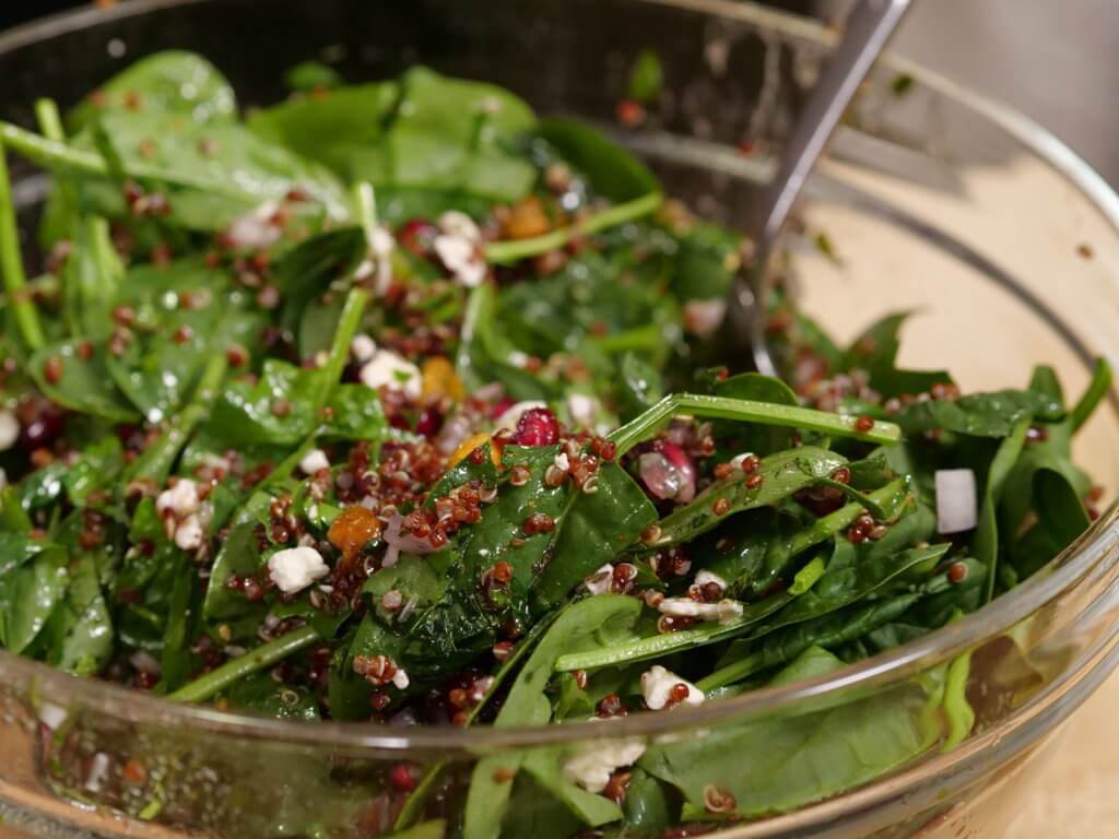 spinach quinoa salad