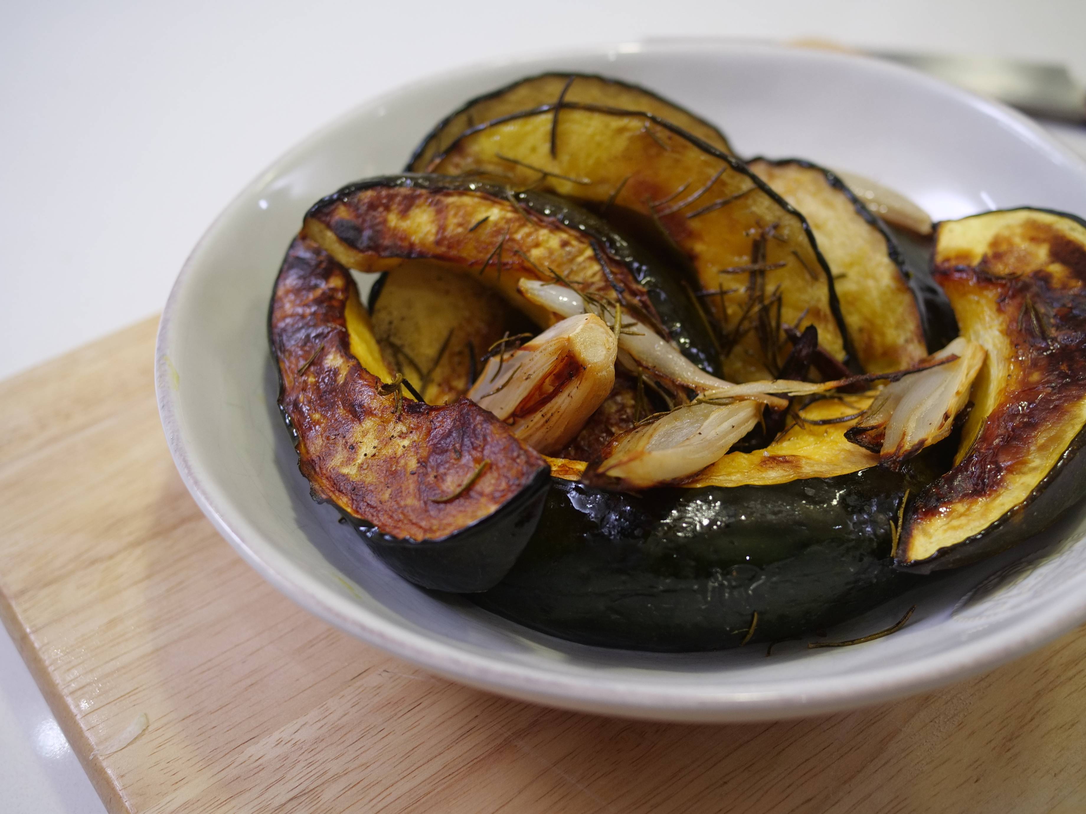 roasted acorn squash